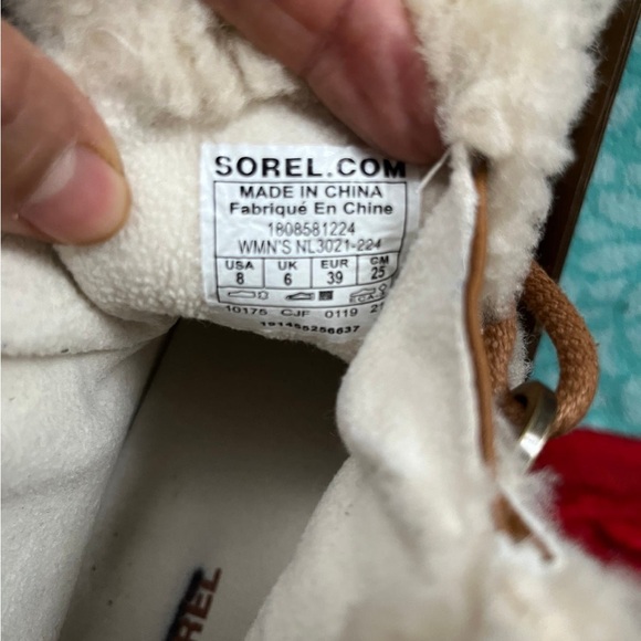 Sorel Boost - Picture 9 of 11